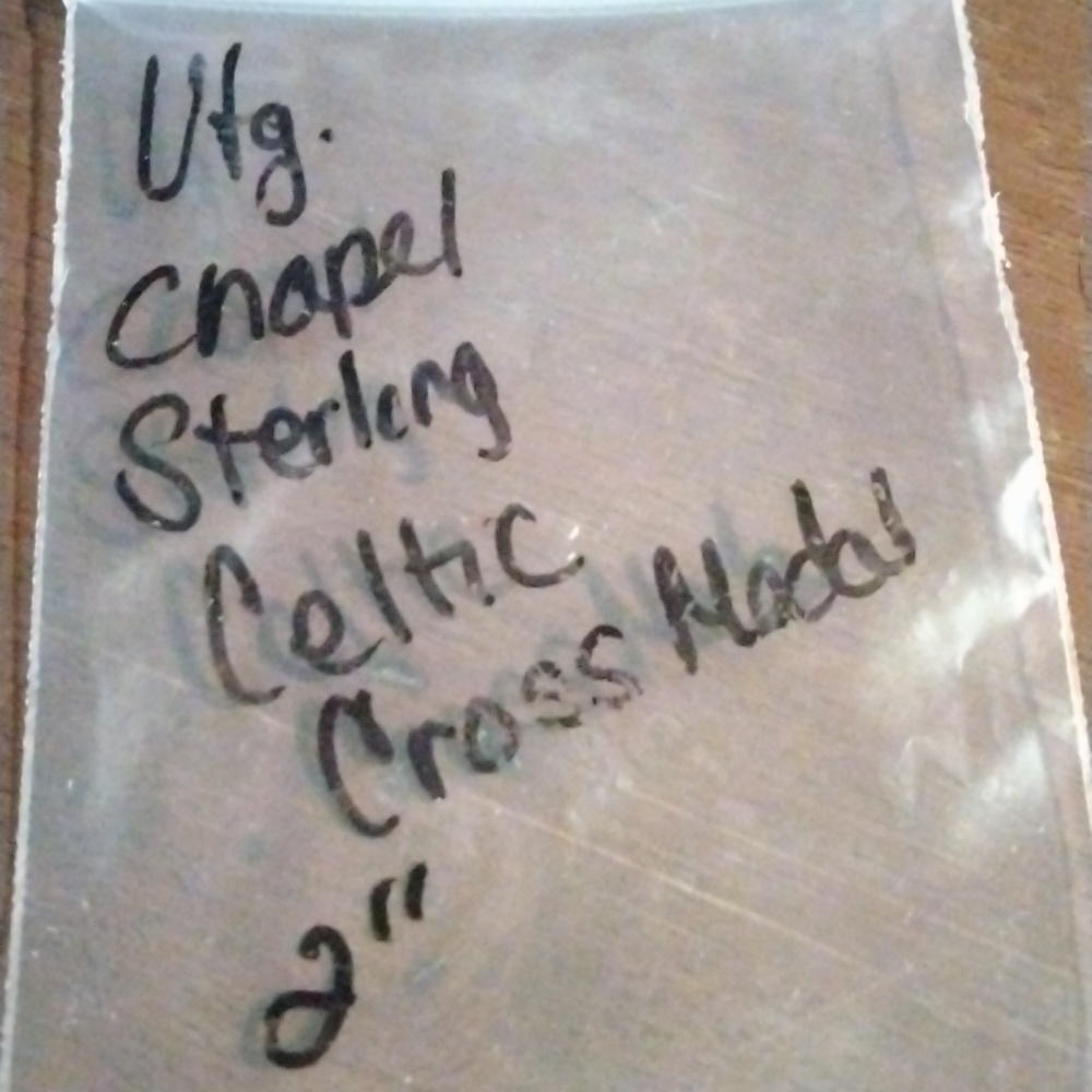 Vintage Celtic Cross Pendant Knotwork - Picture 4 of 5